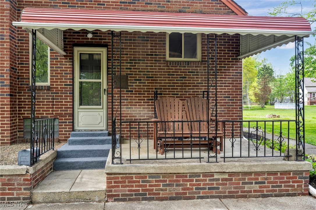3475 Clague Road, North Olmsted, Ohio image 7
