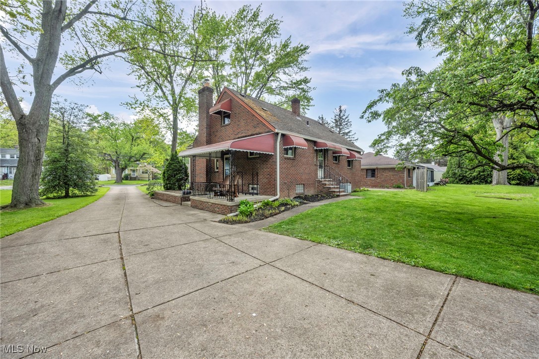 3475 Clague Road