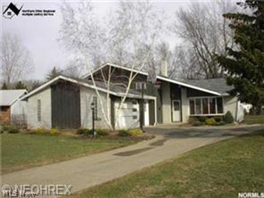 HUD Owned Case #412-519790. Sold AS IS.  Equal Housing Opportunity. FHA Uninsurable. See HUD HOMESTORE for more information. NAID# required to show/enter bids. Submit offers through HUD Homestore for more information, instructions or to see other homes. Buyer responsible for any/all inspections and to assume any/all violations and/or repair. Buyer responsible for due diligence, inquiry of all property information. Please sign registry upon entering home.