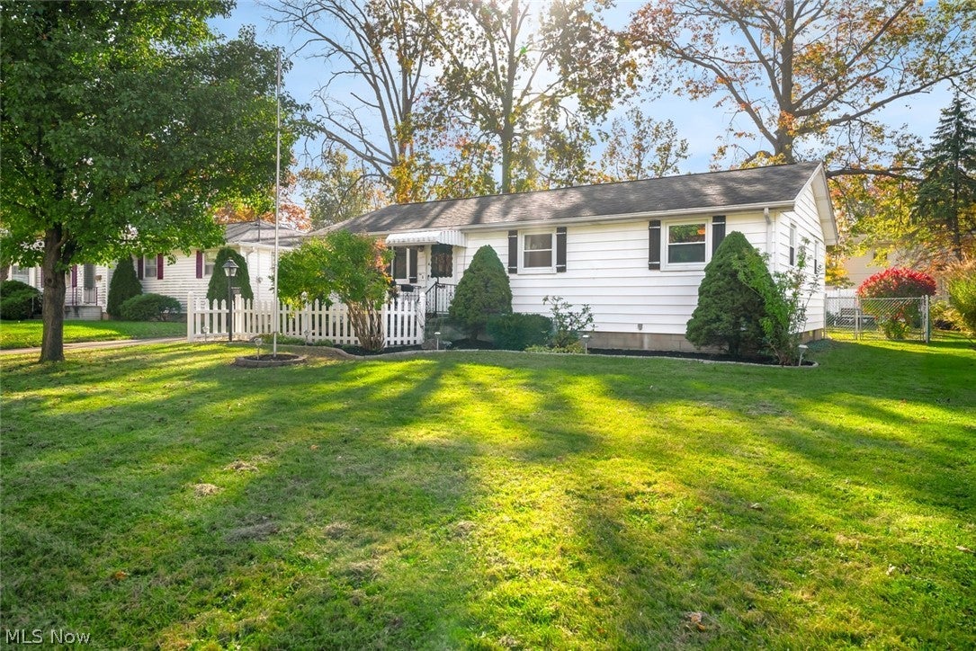 1315 W 44th Street
