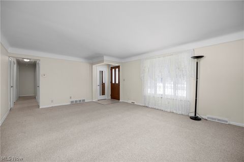 Tiny photo for 9242 W 130th Street, Strongsville, OH 44136 (MLS # 5187284)