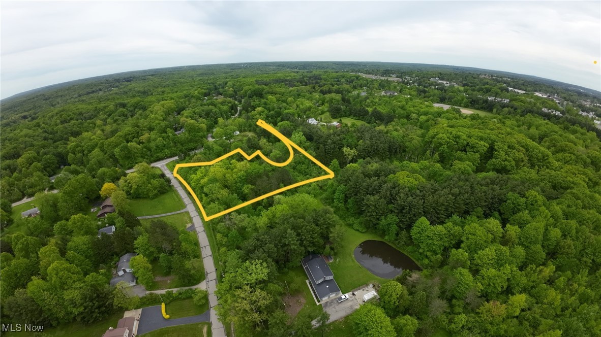 Clarkwood Drive, Chardon, Ohio image 3
