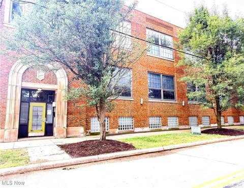 Photo for 8205 Franklin Boulevard 16