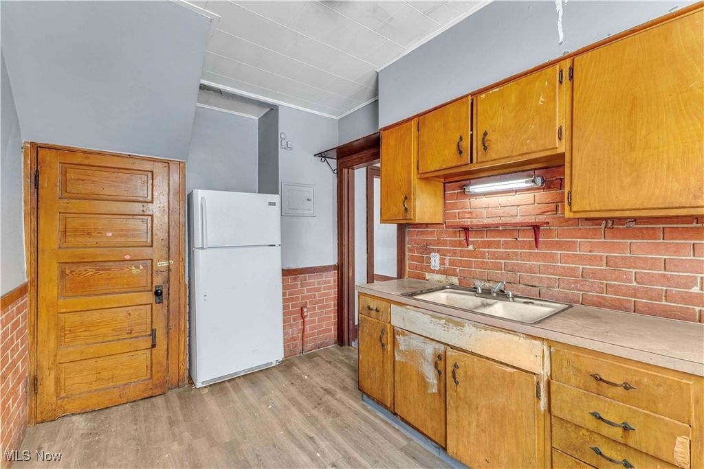 Photo of 9407 Detroit Avenue #6, Cleveland, OH 44102 (MLS # 5183133)