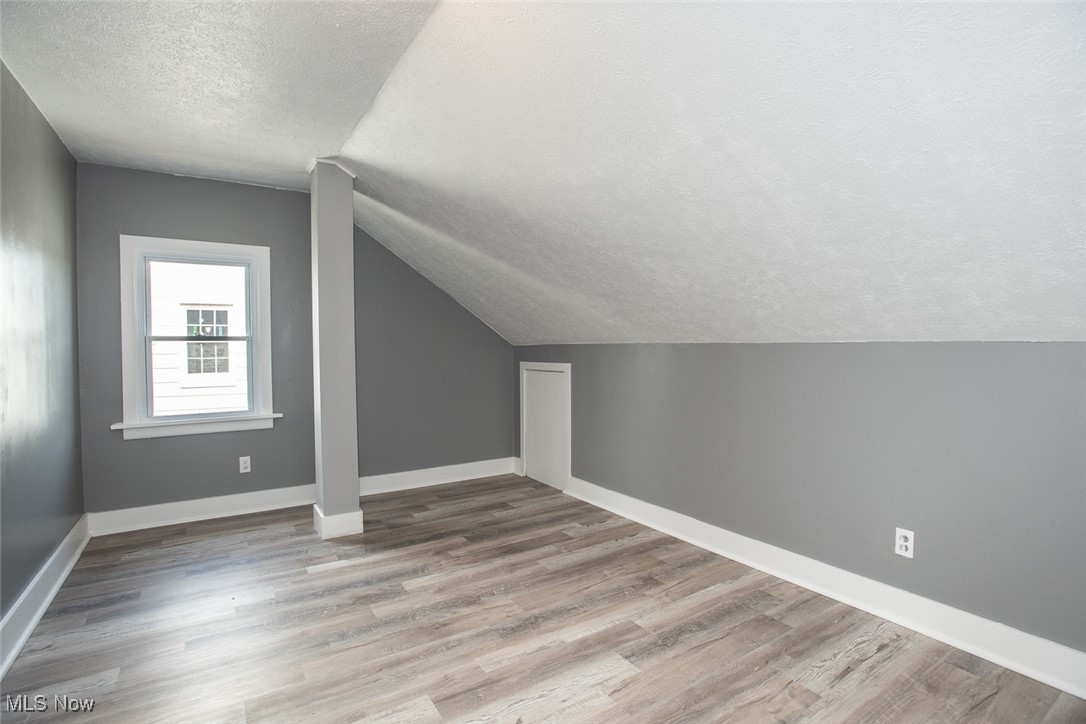 17202 Melgrave Avenue, Cleveland, Ohio image 23
