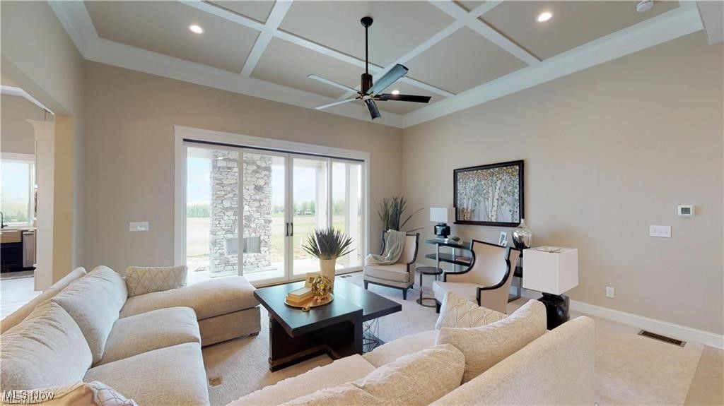 Photo of 6 W Lakewood Dr, Canal Fulton, OH 44614 (MLS # 5183214)