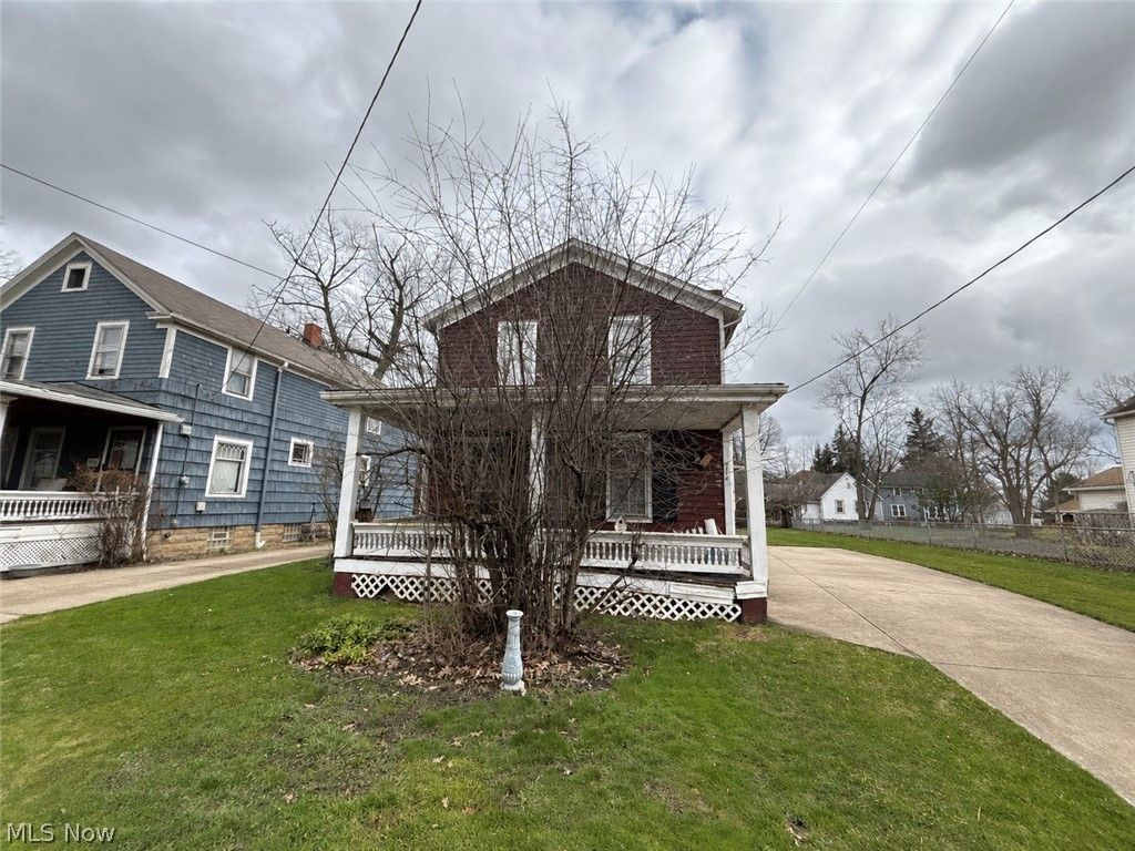 Photo of 174 Columbus Street, Bedford, OH 44146 (MLS # 5208706)