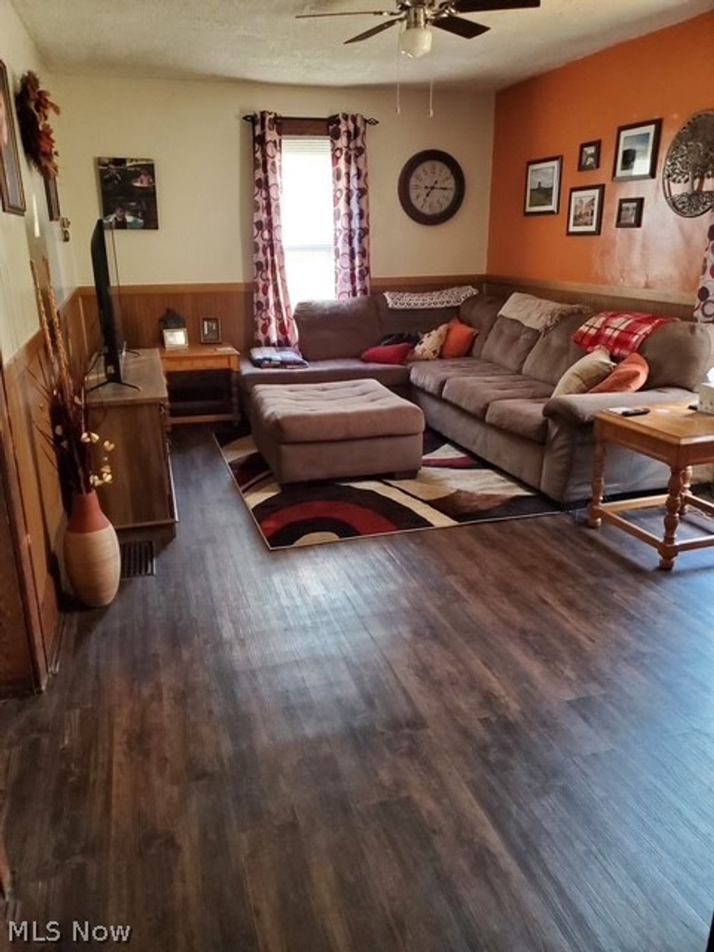 Photo of 108 Murray Avenue, Minerva, OH 44657 (MLS # 5202876)