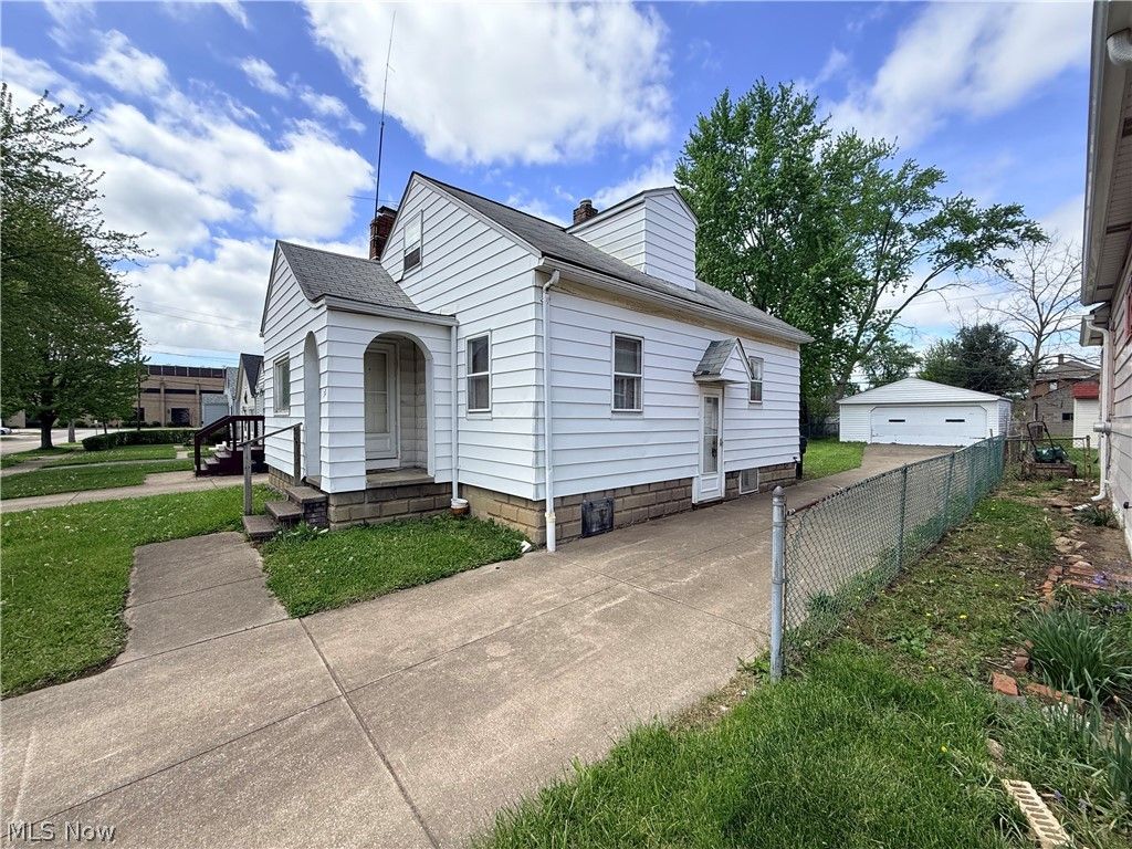 Photo of 33 Henry Street, Bedford, OH 44146 (MLS # 5204557)