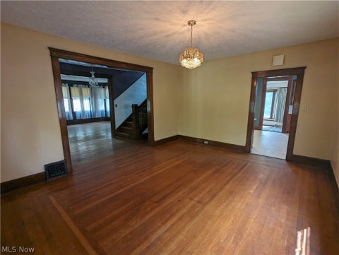 Tiny photo for 616 East Avenue, Elyria, OH 44035 (MLS # 5240713)