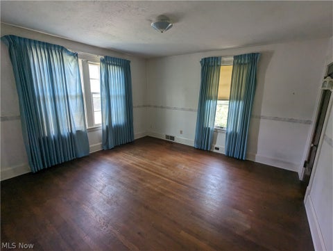 Tiny photo for 616 East Avenue, Elyria, OH 44035 (MLS # 5240713)