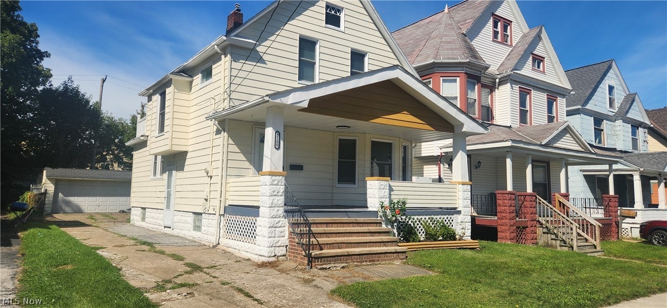 2180 W 104th Street