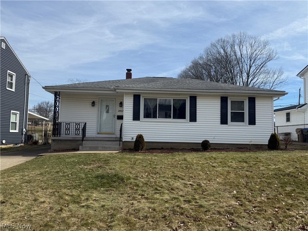 Photo of 2867 Norma Street, Cuyahoga Falls, OH 44223 (MLS # 5189899)