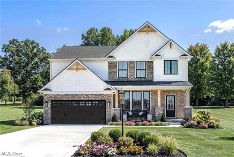 Homes For Sale - 5645 Knob Oak Drive<br/> Medina, OH 44256