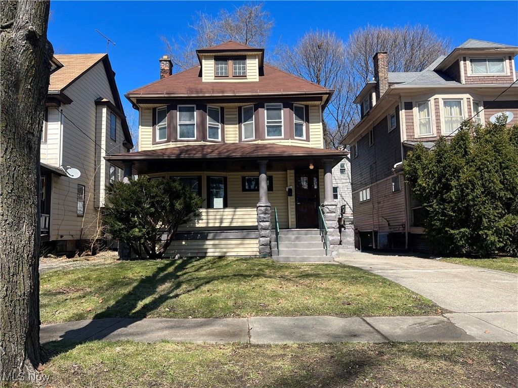 Photo of 9003 Kempton Avenue, Cleveland, OH 44108 (MLS # 5174415)