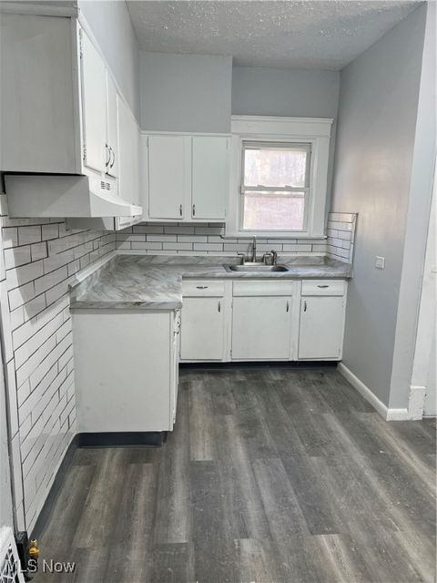 Tiny photo for 9003 Kempton Avenue, Cleveland, OH 44108 (MLS # 5174415)