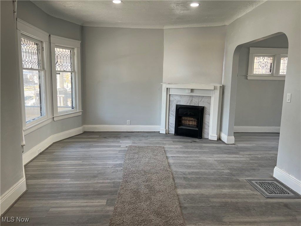 Photo of 9003 Kempton Avenue, Cleveland, OH 44108 (MLS # 5174415)