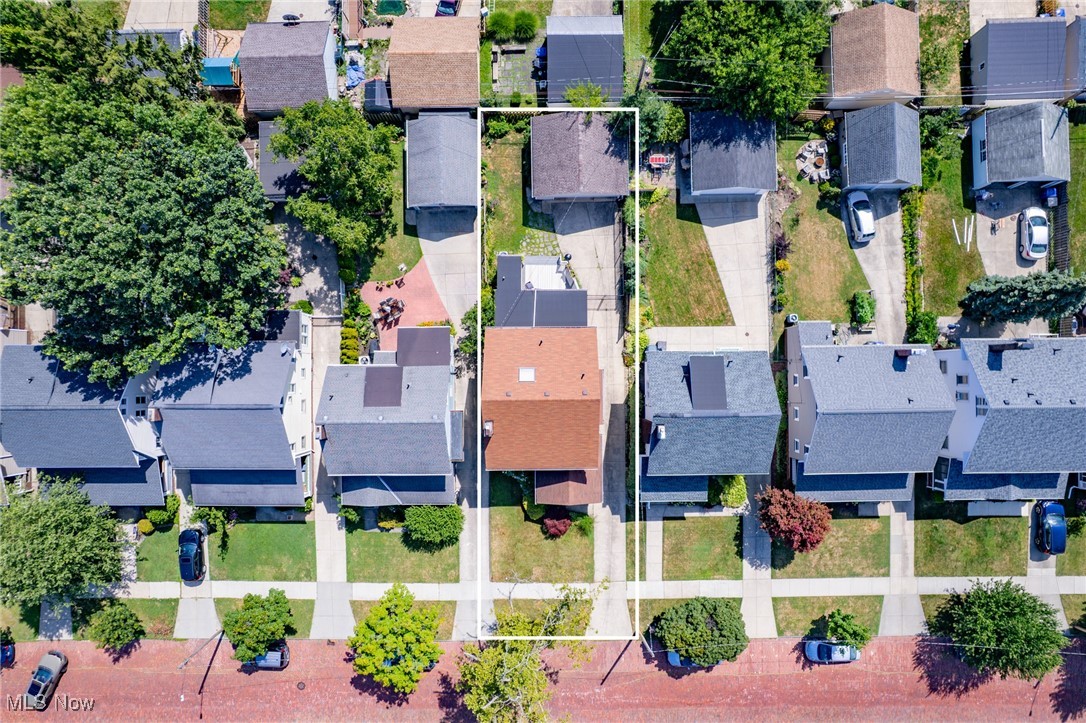 Lakewood, Ohio 44107, United States, 4 Bedrooms Bedrooms, ,2 BathroomsBathrooms,Residential,Active,181669