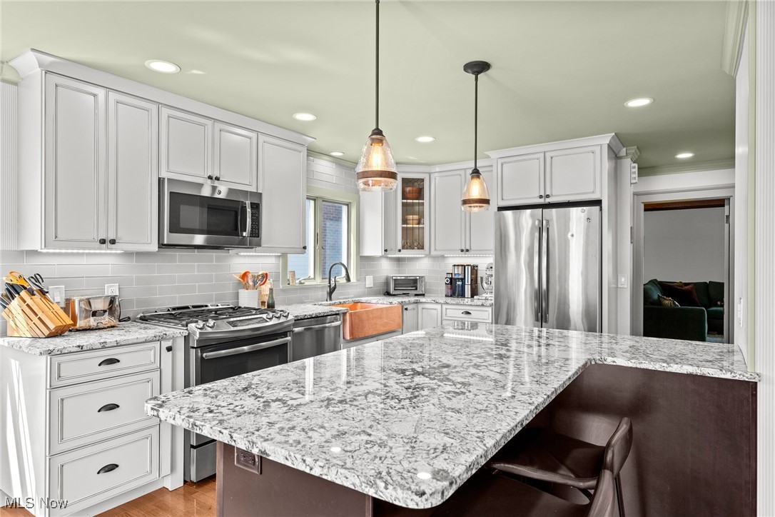 Lakewood, Ohio 44107, United States, 4 Bedrooms Bedrooms, ,2 BathroomsBathrooms,Residential,Active,181669