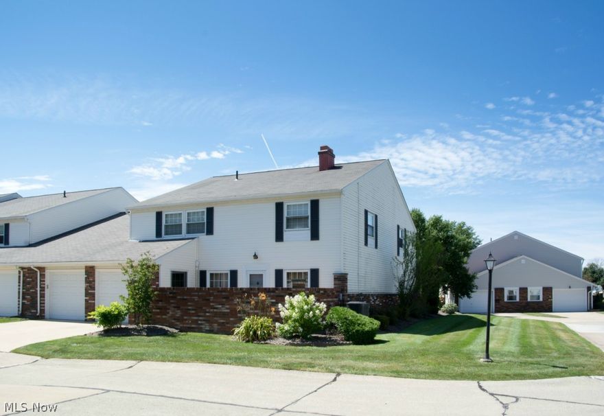 Step inside this elegant 2 bedroom Townhouse, set back in a quiet, low traffic neighborhood. Enjoy relaxing evenings in this comfortable Family Room or curl up in front of the fireplace in the living room. All appliances will be included in this deal.To those buyers who need peace of mind, a 1 year home warranty is provided for you.