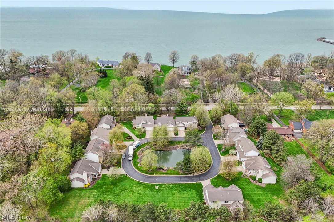 13300 Bratenahl - Residential