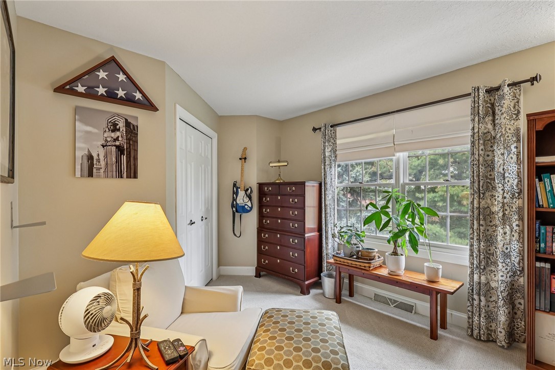 13300 Bratenahl - Residential