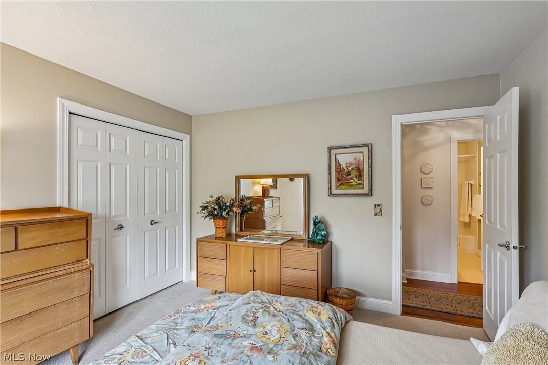 13300 Bratenahl - Residential