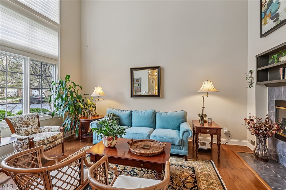 13300 Bratenahl - Residential