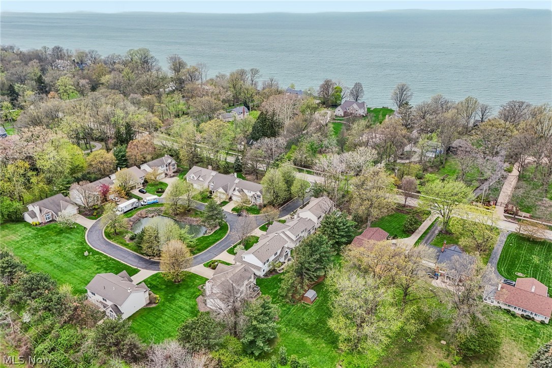 13300 Bratenahl - Residential