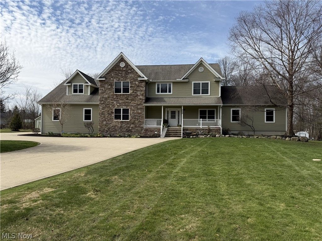 Photo of 3020 Worrell Road, Willoughby Hills, OH 44094 (MLS # 5201648)