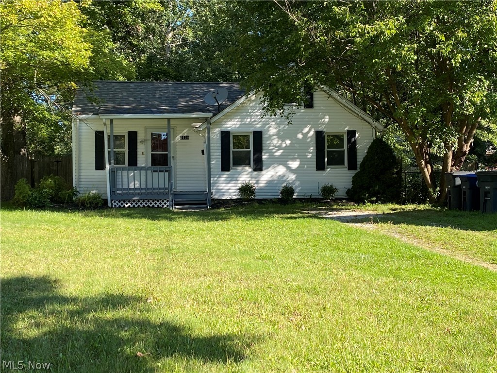 Nice quiet location, this 1943 ranch is move in ready. Clean affordable and less than rent. Level lot 50 x 138 with city sewer and water. Gas heat.
Fenced in backyard nice for children and pet safety. Attic and sunroom/laundry areas have been used as a bedroom. Large nice kitchen with lots of counter and cupboards. Refrigerator and electric stove remain. One year home warranty provided by seller for extra peace of mind. Updates through the years include vinyl siding, tilt-in windows, furnace and hot water tank. Easy care one floor living in area of well-kept homes. Convenient to all amenities and highways.