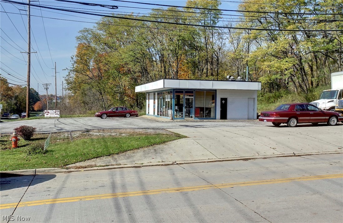 Strongsville - Commercial Sale