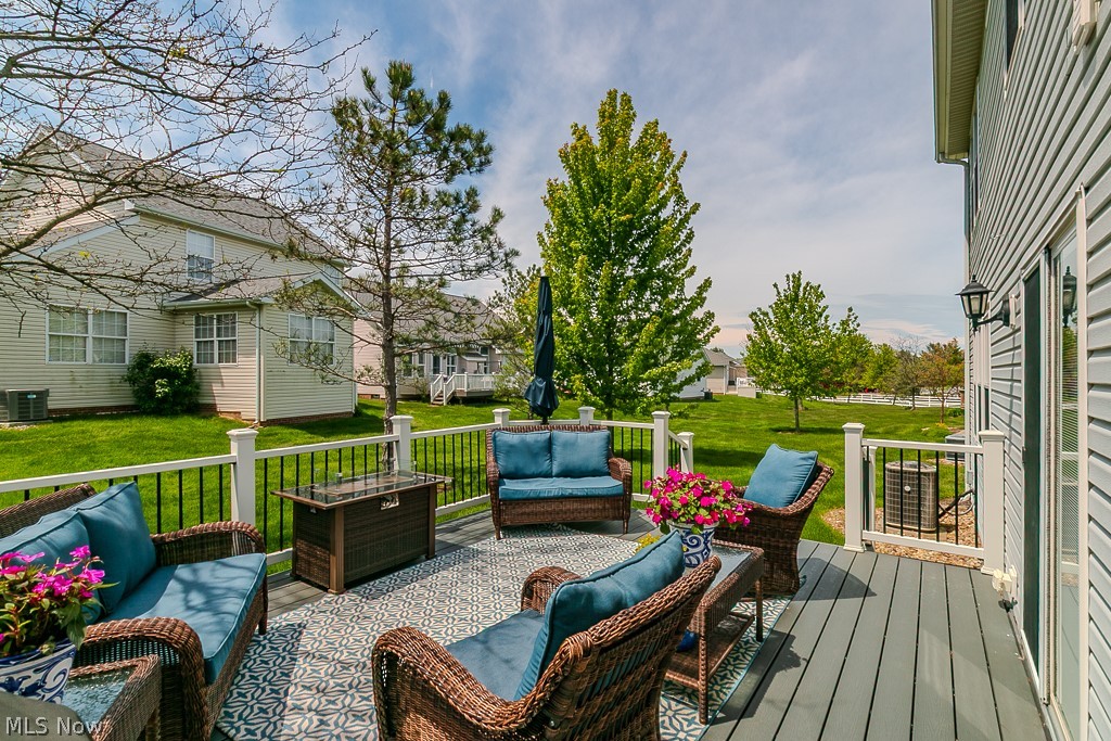 Villas At Macintosh Farms - Residential