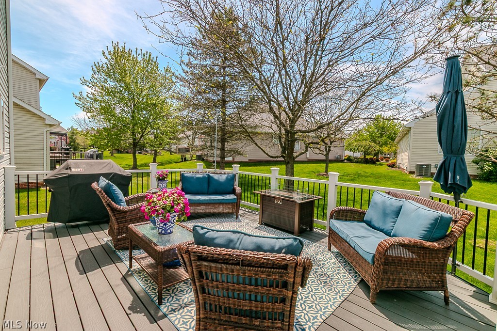 Villas At Macintosh Farms - Residential