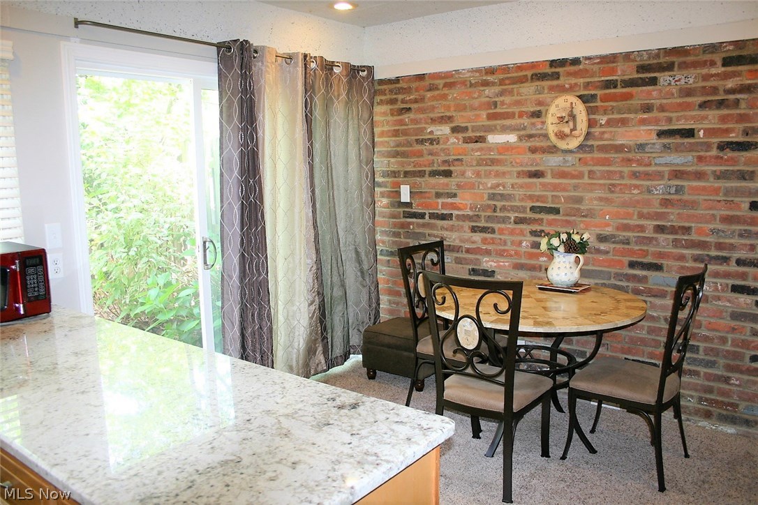 Georgetown/Lyndhurstcondo - Residential