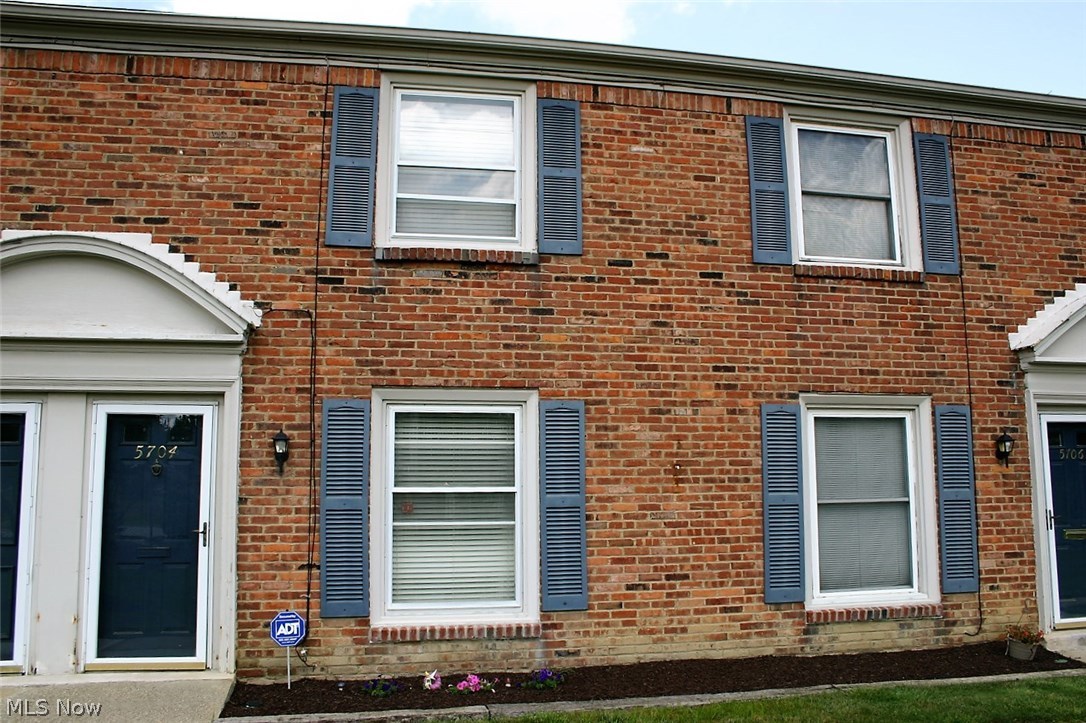 Georgetown/Lyndhurstcondo - Residential