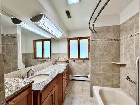 Tiny photo for 1050 Melwood Drive NE, Warren, OH 44483 (MLS # 5231190)