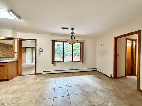 Tiny photo for 1050 Melwood Drive NE, Warren, OH 44483 (MLS # 5231190)
