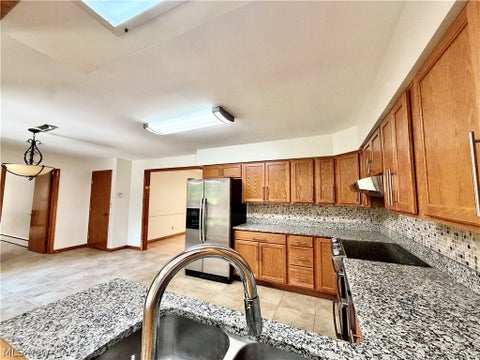 Tiny photo for 1050 Melwood Drive NE, Warren, OH 44483 (MLS # 5231190)