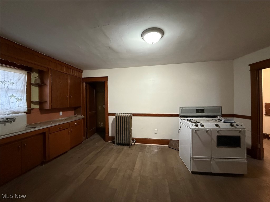 City/Youngstown - Commercial Sale