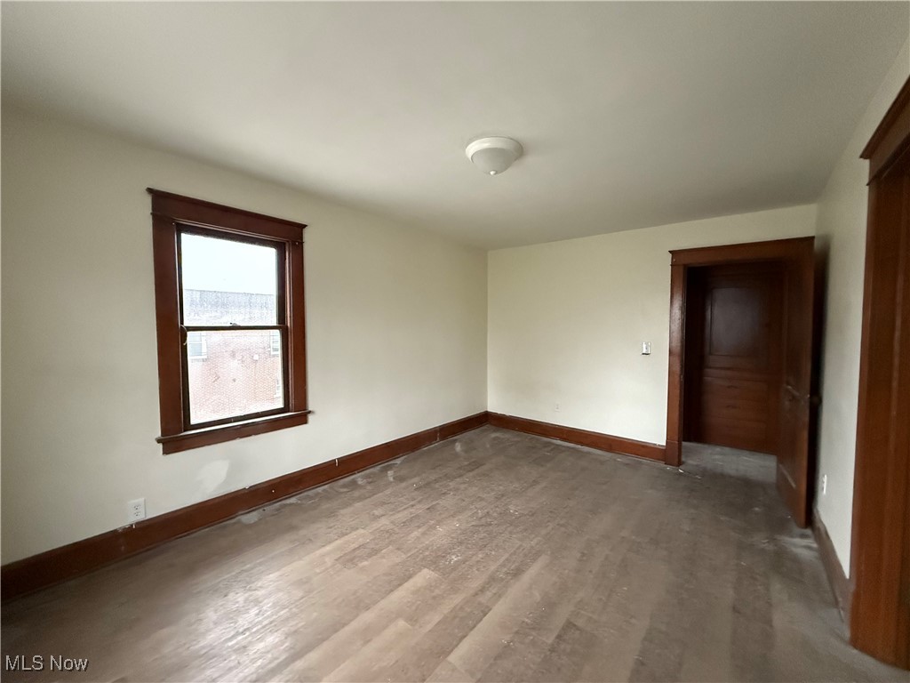 City/Youngstown - Commercial Sale