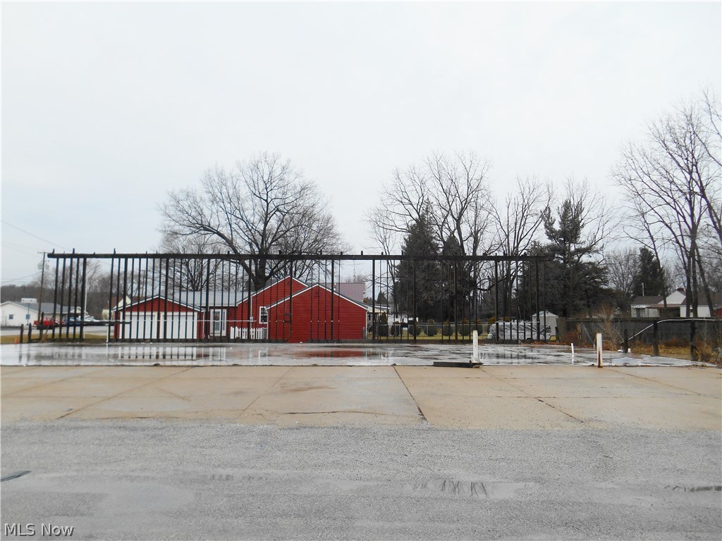 Franks Moreland - Commercial Sale