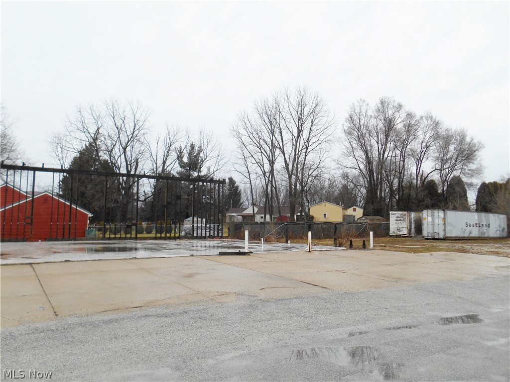 Franks Moreland - Commercial Sale