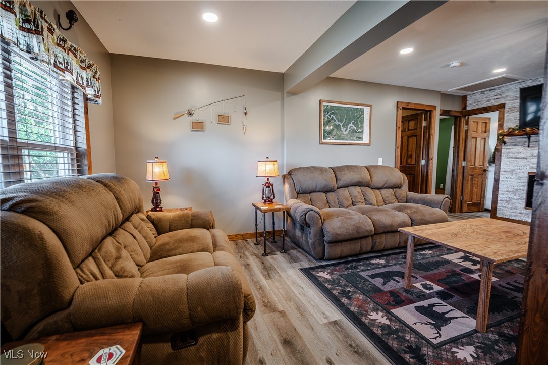 32265 Clendening Lake Road, Freeport, Ohio image 13