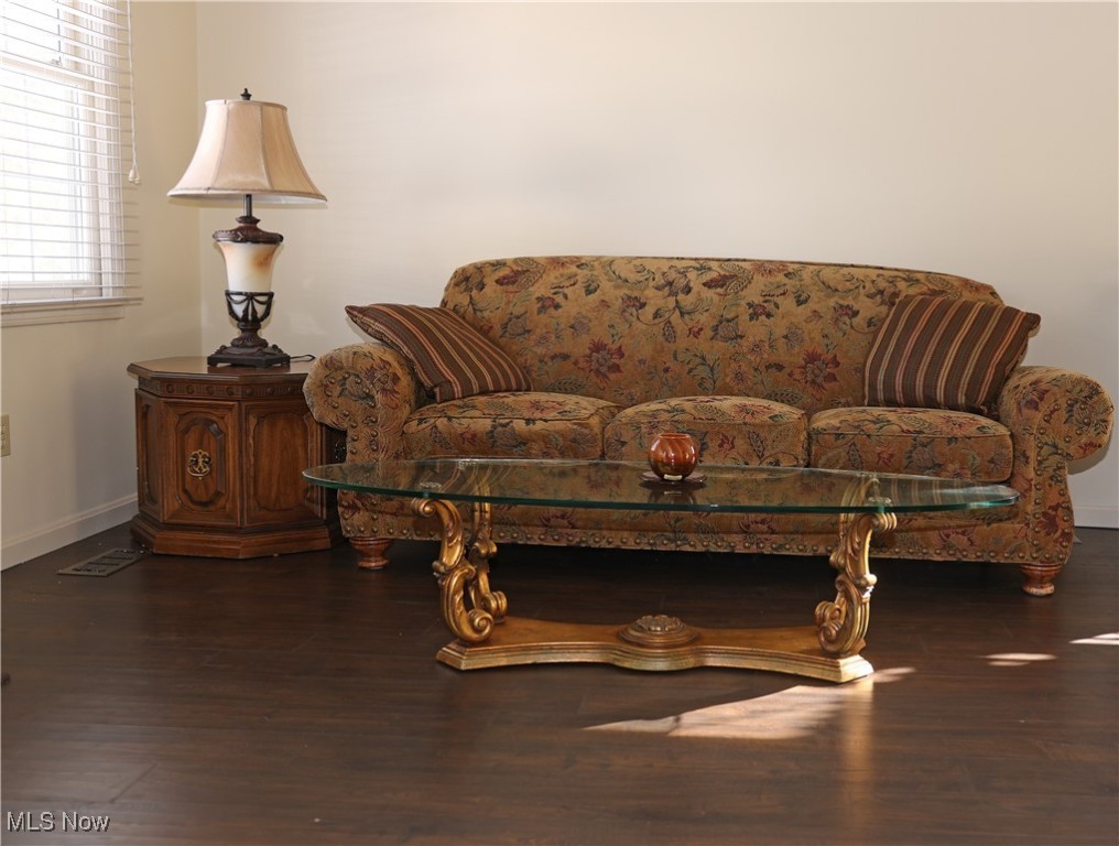 Macintosh Farms Condo 02 - Residential