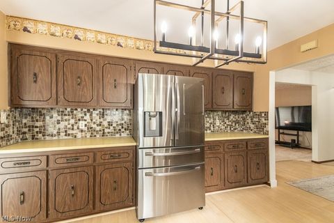 Tiny photo for 33510 Lake Shore Boulevard, Lakeline, OH 44095 (MLS # 5200473)