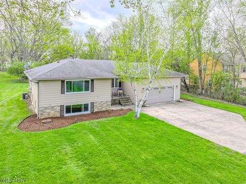 Tiny photo for 33510 Lake Shore Boulevard, Lakeline, OH 44095 (MLS # 5200473)