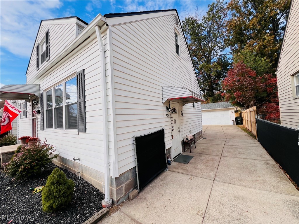 Bungalow Add - Residential