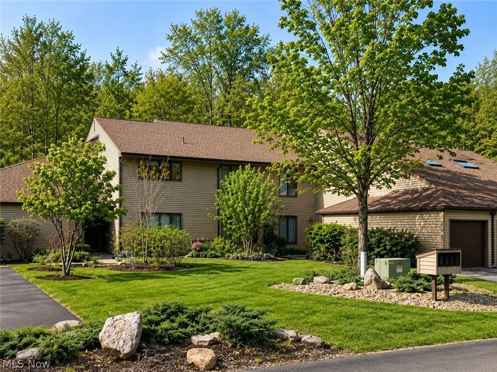 Photo of 16575 Wren Road #3C, Chagrin Falls, OH 44023 (MLS # 5207539)