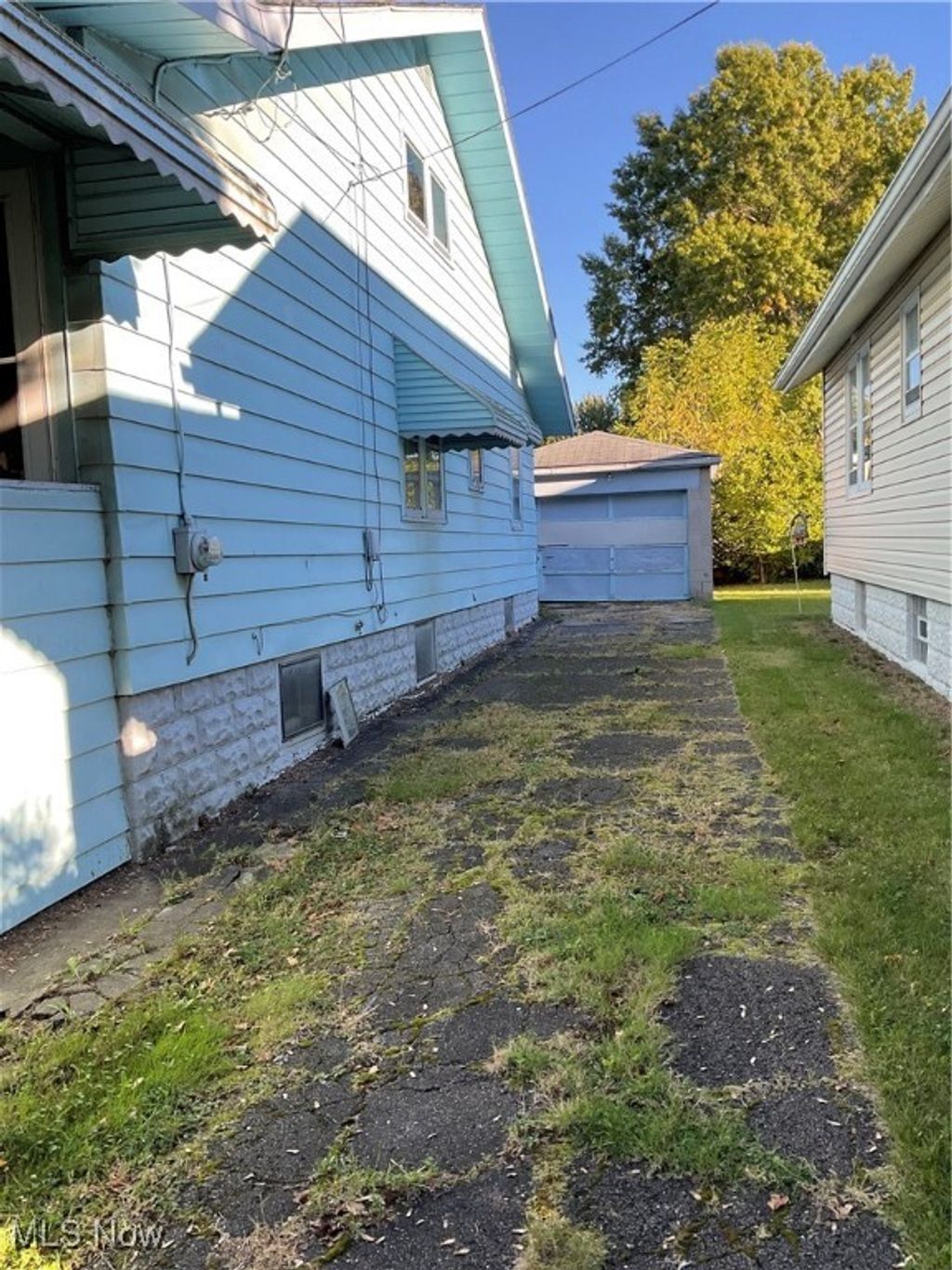 Photo of 565 Eva Avenue, Akron, OH 44301 (MLS # 5164254)